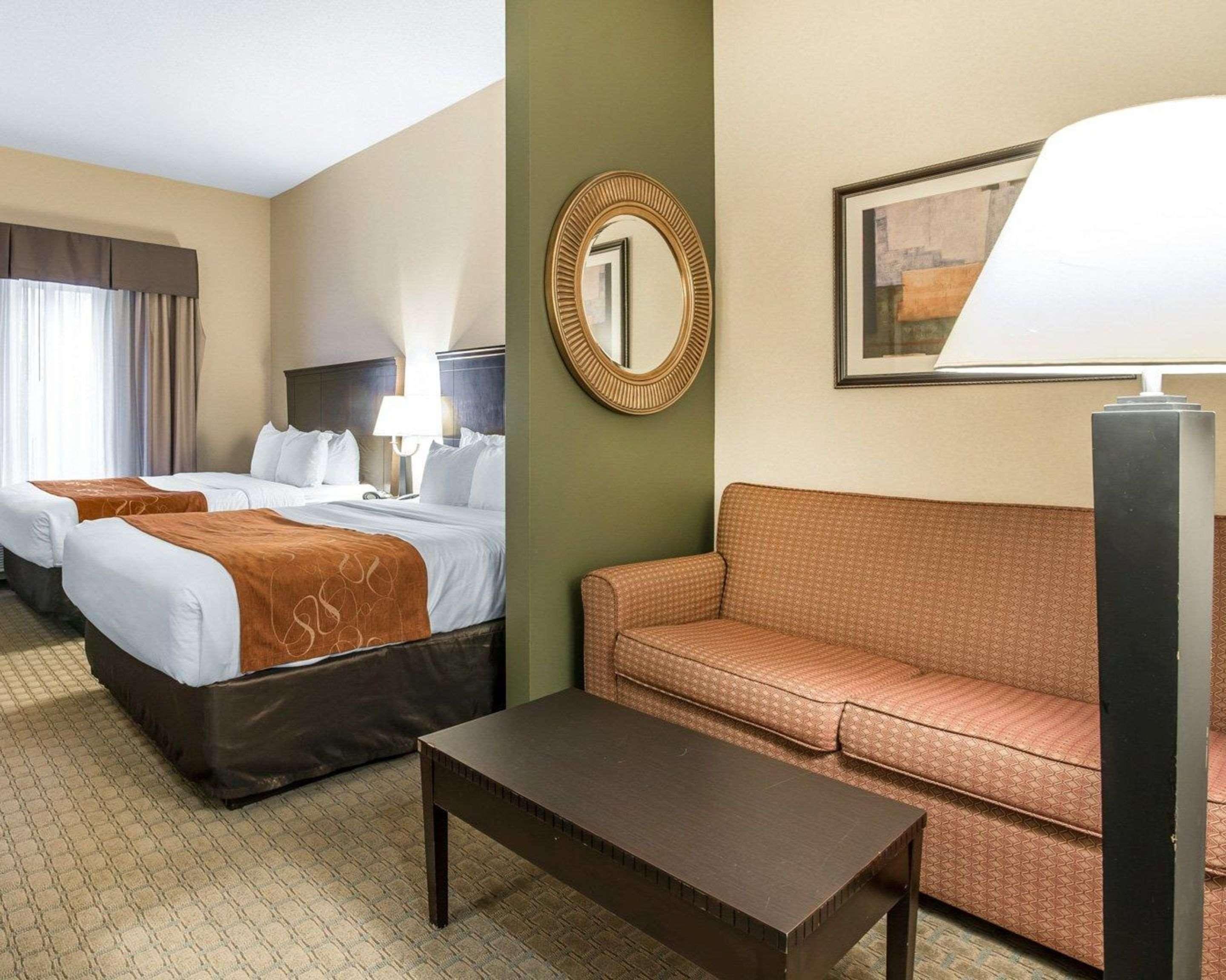 University Inn Vestal Extérieur photo