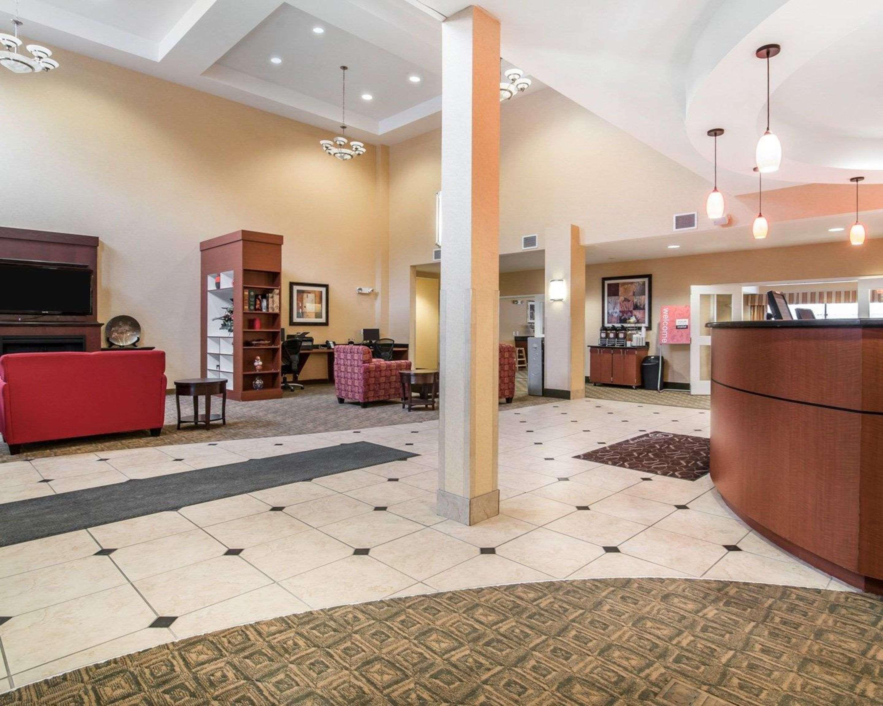 University Inn Vestal Extérieur photo