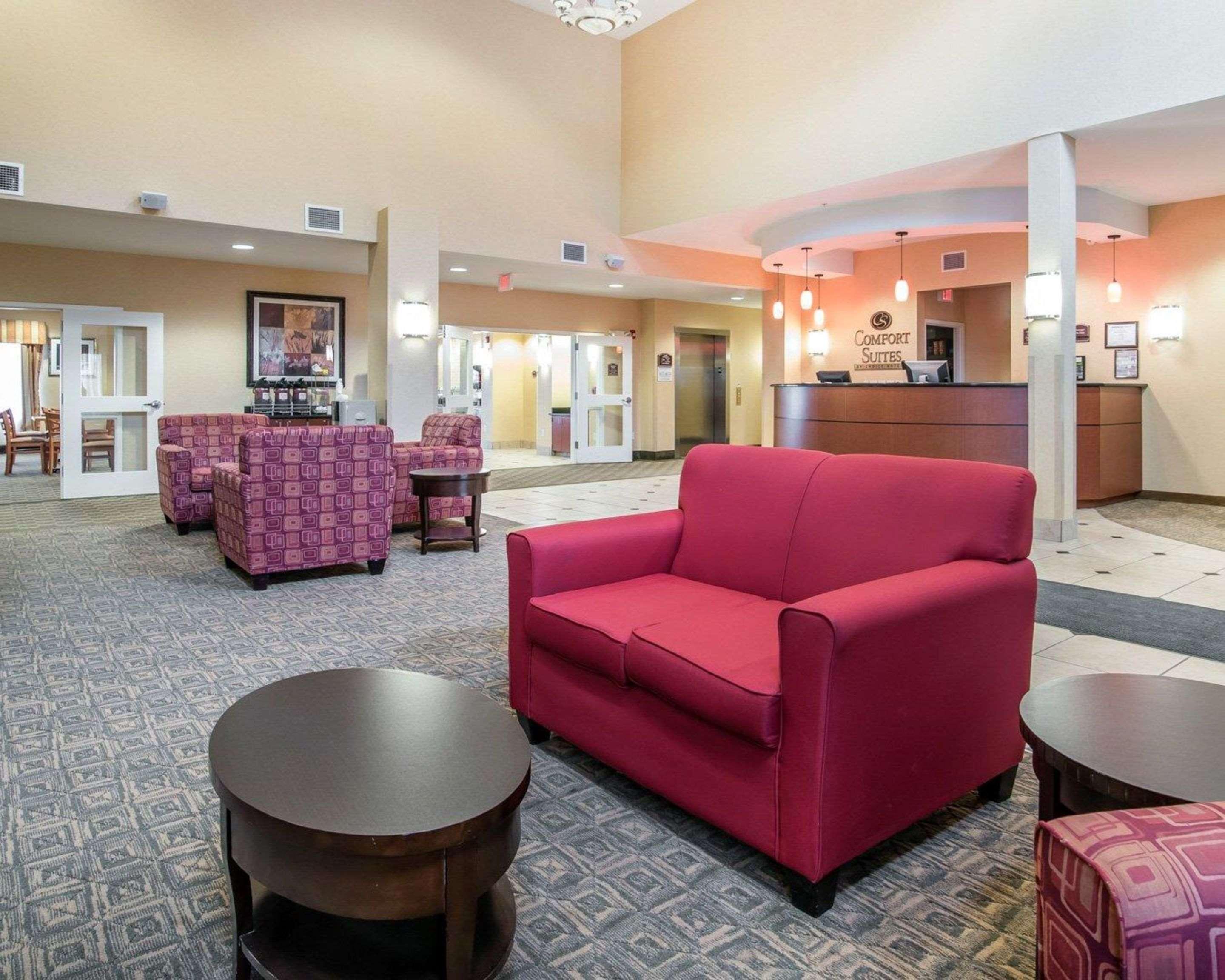 University Inn Vestal Extérieur photo