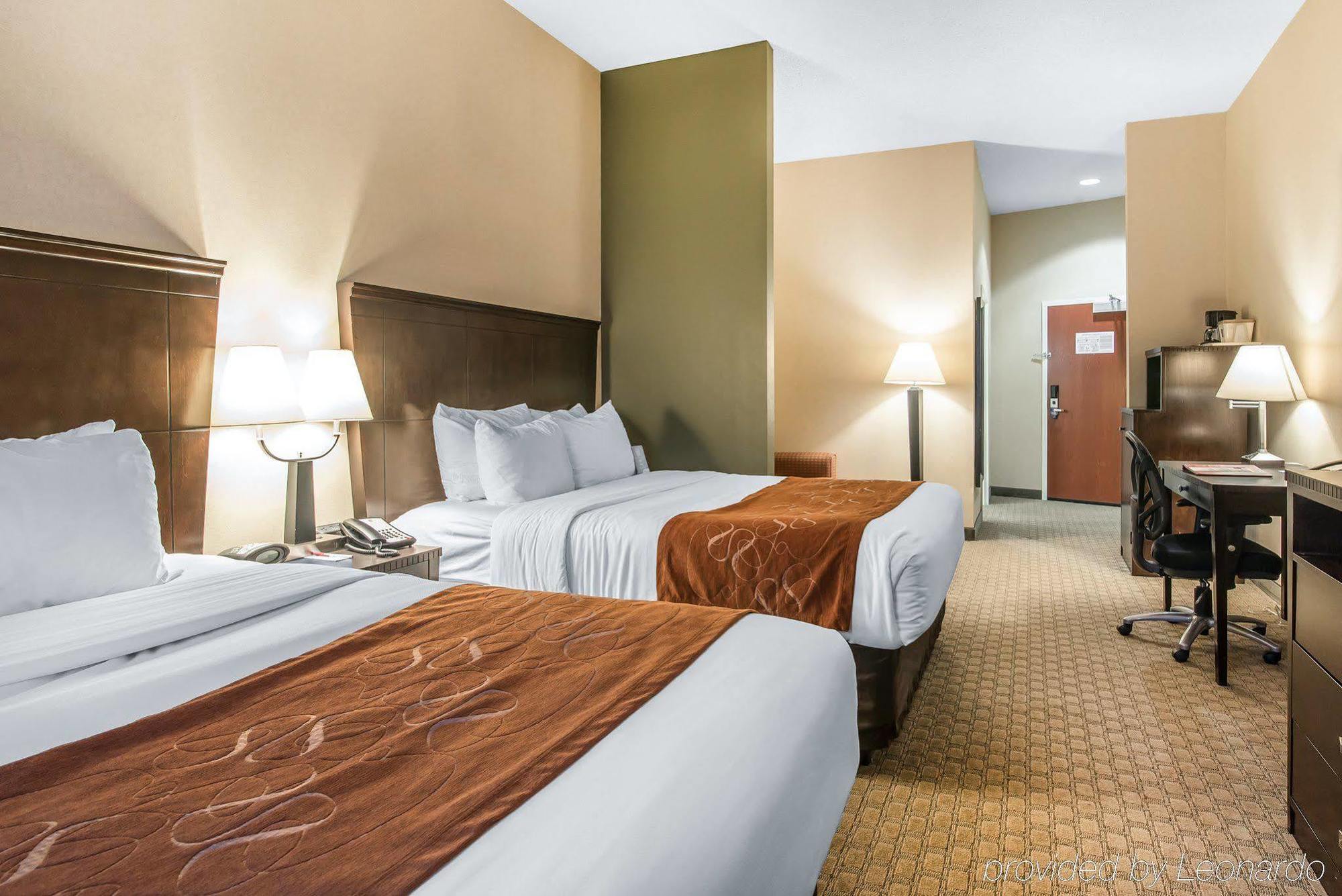 University Inn Vestal Extérieur photo