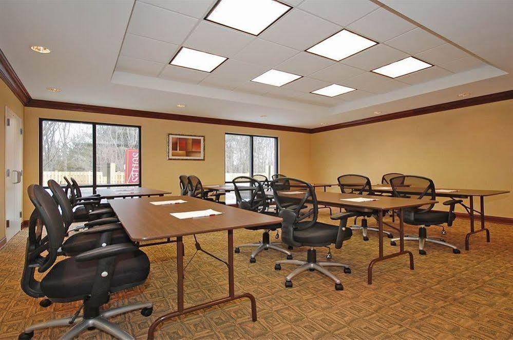 University Inn Vestal Extérieur photo